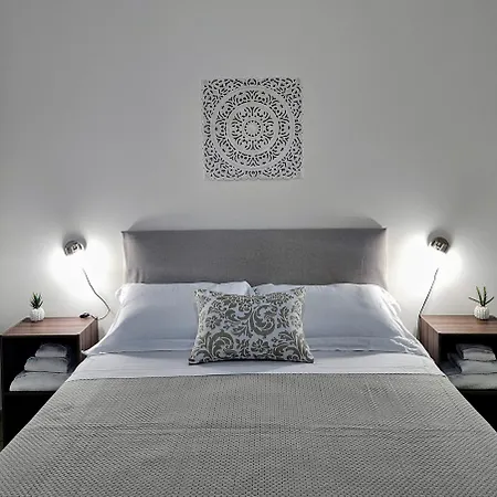 Dimora Sole Del Sud 3* 우겐토