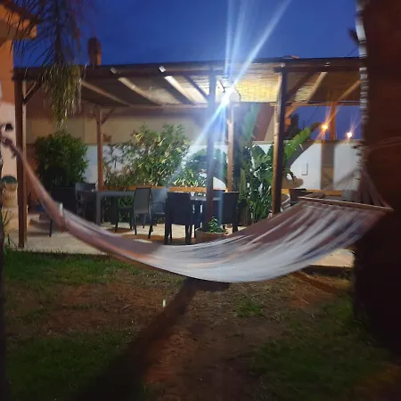 Oda ve Kahvaltı Dimora Sole Del Sud